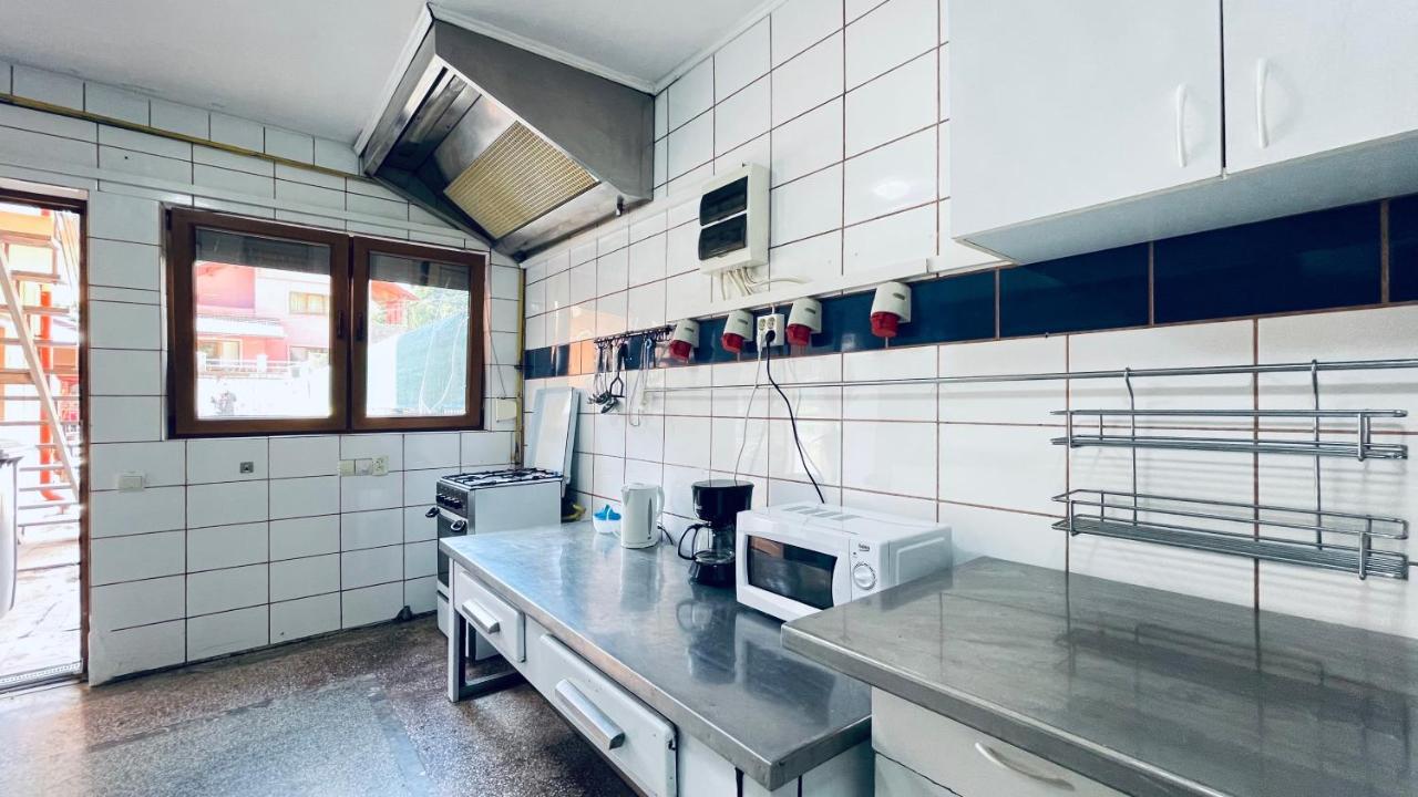 Pensiunea Luminita Buşteni Buitenkant foto